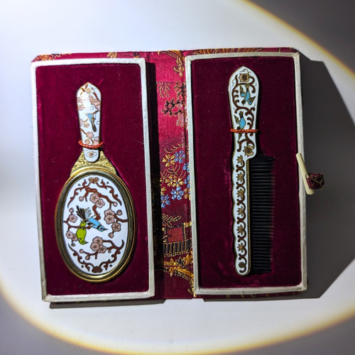 Vintage travel vanity set - vanity, hand